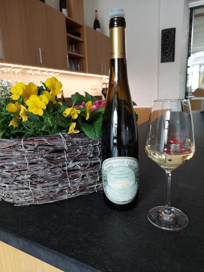 Weingut Licht-Stadtfeld Brauneberg Exterior photo